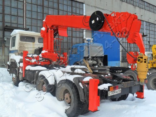 Седельный тягач MAN с КМУ KANGLIM 2056, c тросовой подвеской крюка и буровой установкой